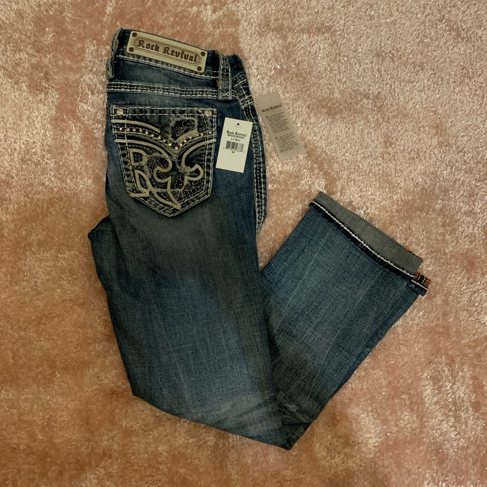 NWT Women’s Rock Revival Ebba Easy Crop Jeans
